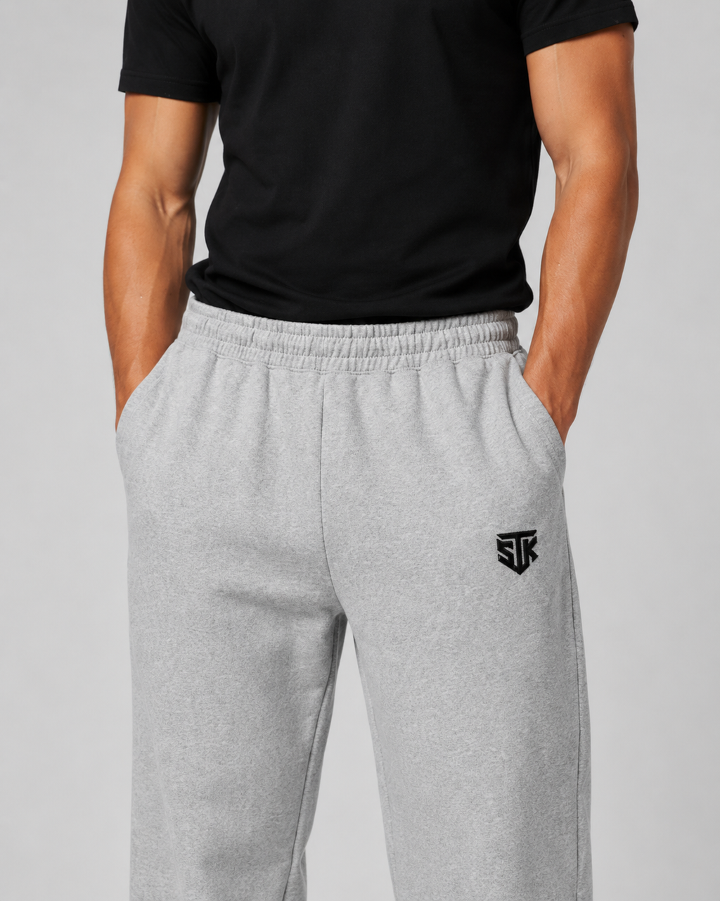 STRKE Essential Sweatpants