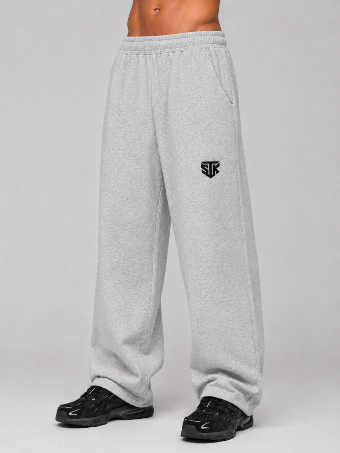 STRKE Essential Sweatpants